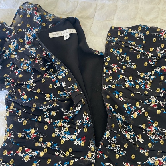 Veronica Beard Black Floral Metallic Long Sleeve Dress - Picture 13 of 14